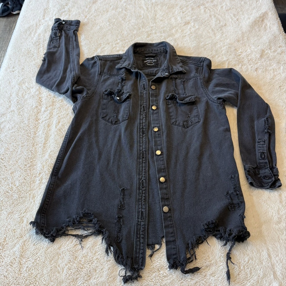 American Bazi Denim Shirt Womens M Gray Distressed Frayed Hem Shacket